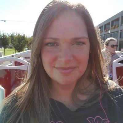 AHurst927's profile picture. Kelly Clarkson & Taylor Swift stan. Passionate racing fan. Cat mom, wife, chocolate lover, binge watcher.