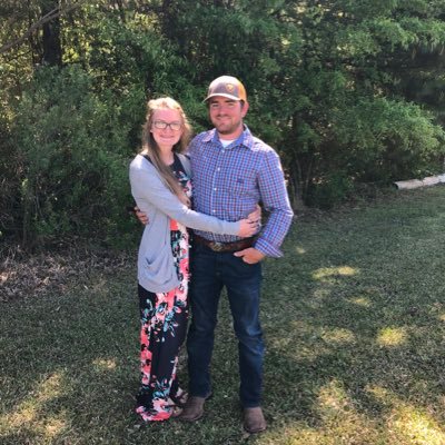 kaitiephilpot11's profile picture. Lover of books 📚