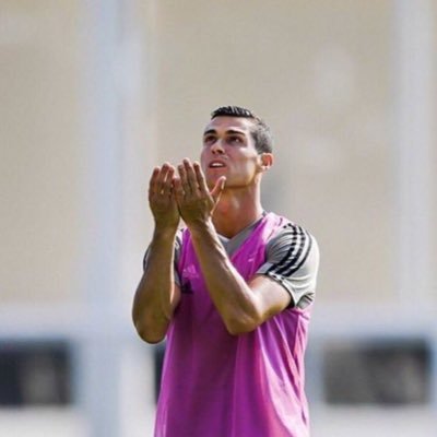 selim80386634's profile picture. 