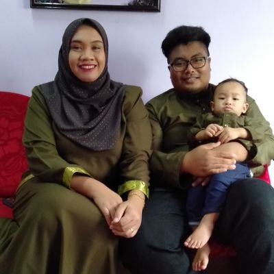 im married 
sy wife zulhelmie 
ummi fareeq zulqarnain