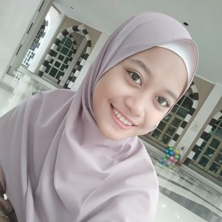 AmalikhahAyu's profile picture. 