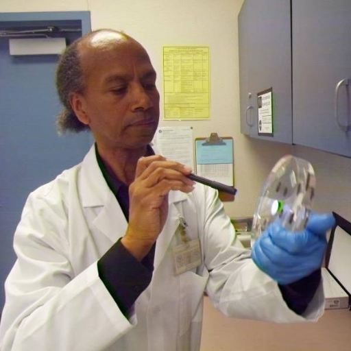 Have Moonrocks - Will Travel | NASA Astromaterials Educator | 2016 UCSD Cosmos PDMS Optics Fellow
https://t.co/wxJ8zwcXJJ
https://t.co/Dk4QMYKtX2…