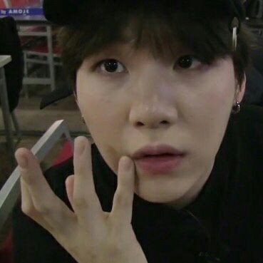 bexan16's profile picture. I'll never be what you see inside ★ anime ★ multifandom.