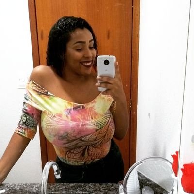 elaineelemos's profile picture. Sagitariana♐ Rj, 
21 aninhos
Mamãe de casal 💚💜😍🙈
FLAMENGUISTA 😍
raça, amor e paixão♥️