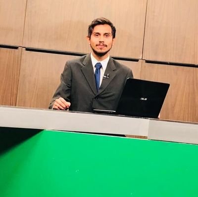 Periodista y folclorista maullinense. De vez en cuando me las doy de porteño