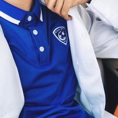 تربّع ياهلال ع الثريا ؛ لك الألقاب تأتي ب التوالي '' متى ما شئت أن أنسى همومي '' جهرتُ دوماً ب أني هلالي 🙏🏼