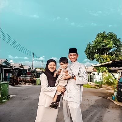 Wife to Mohamad Nur Fadzila; And a Mother to Musa Al Khawarizmi & Mishall Sumayyah 👨👩👧👦