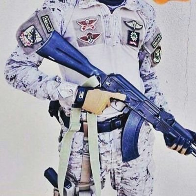 ‏آلأوفيآء ؛ قد تگون قلوبہَم حزينہَ ؛ 
لگن يگفي أن ضمآئرهم حيہَ ونظيفہَ