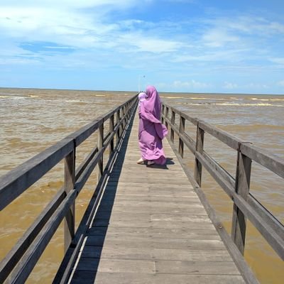 easymamahmikael's profile picture. Semoga bisa menang give away 🙏🤲💪💕
Allahumma sholli 'ala Muhammad

emak dengan duo bocil yg masyaAllah, sholeha2 kesayangan ♥️