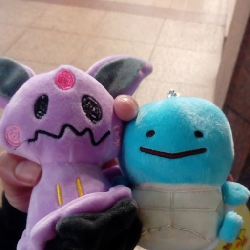 h810627's profile picture. Hololive fans/Pokémon fans/Sky fans 。
🐻☄️🔱☔🍑😈🌽☃💫💮🐏​⏳🎸🕯🎇

不擇食，看到甚麼就畫甚麼。