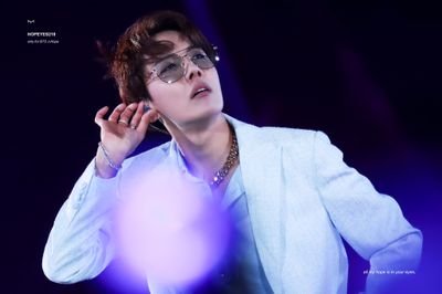 24 years old~ ○NSFW writer
●Multifandom Kpop stan
○My Ult is J-Hope but a hoe for Bangchan
●Kacchako is life 💕