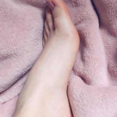 I sell feet pictures