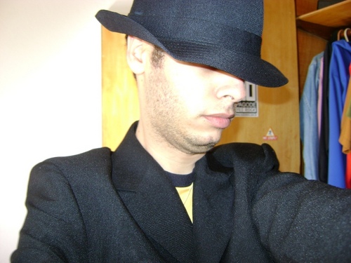 Personagem criado pelo diretor e humorista do canal EADVENTURETV Hélvio Castro.