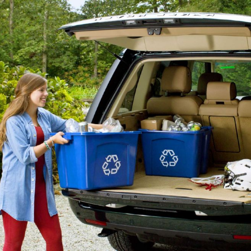 Somos una empresa que está comprometida con el reciclaje en Concepción, Chile.
¿No tienes tiempo para ir a los puntos verdes?
¡Lo hacemos por ti! 
💚♻️🇨🇱