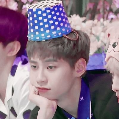 xxx_uhjjugu's profile picture. 계옮 @real_k_sinnamon

이벤트는 전차스오면 마무리할게요