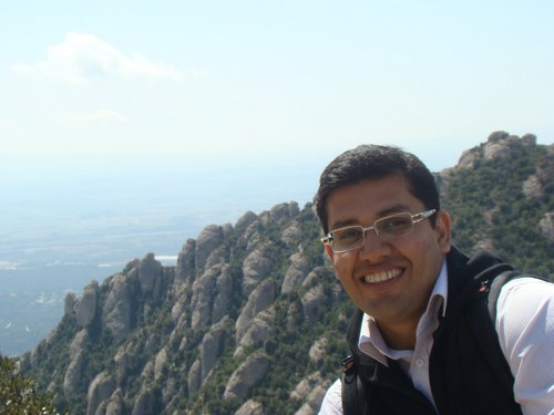 An experienced researcher, a skilled Artificial Intelligence, Machine Vision and roboticist, with a proven track record in the research industry with 18+ years