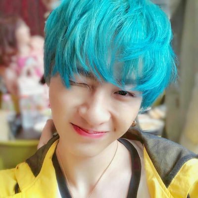 shiyou1381085's profile picture. 深自缄默，如云漂泊。🖤💛