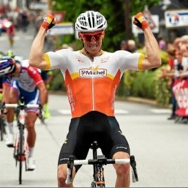 Féru de cyclisme, ancien tipster sur twitter
BK 2024 : https://t.co/NJ9KEsxZuD
BK 2025 : https://t.co/6x7p5ZEDZi