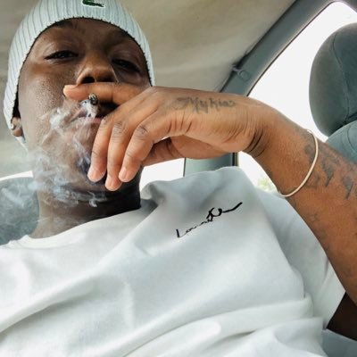 New up and coming artist L.O.M IG:Billy_Lito_803 FB:BillyLito