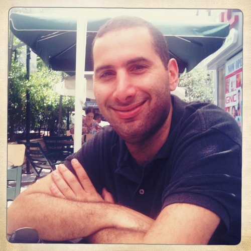 Tzuriekat's profile picture. 