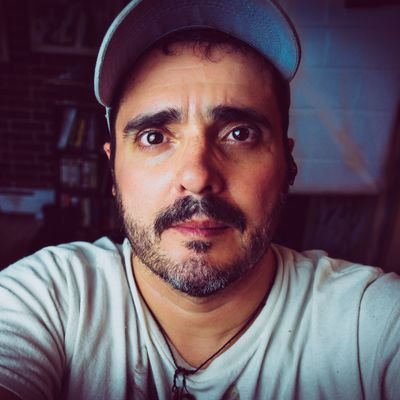 NandoLeira's profile picture. Artist, photographer and father.
Carioca in Chicago.