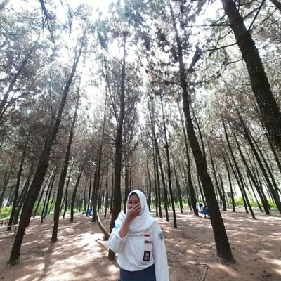 enisyahputra_05's profile picture. 