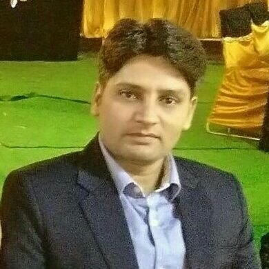 ShivKum35314627's profile picture. समय पर जो कदम बढ़ाता है,
समय आने पर मुस्कुराता है ।
समय के साथ जो नहीं चलते,
समय उनकी हँसी उड़ाता है।।