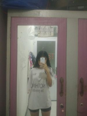 Nerocla02387722's profile picture. "Thiên sứ" sẽ vì cả thế giới mà bỏ bạn 
Còn "Ác quỷ" sẽ vì bạn mà bỏ cả thế giới