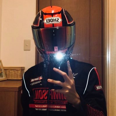 e23330056's profile picture. しゅみあか。