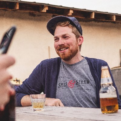 Ember/Rails/UX/Whatever consultant. Always working on side projects, loves the radio, proudly uses a tiny phone, burns in the shade, writes songs.
