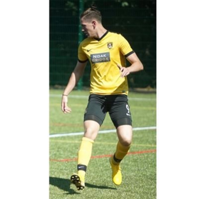 Coxy009's profile picture. My girl🌎, food🍕 and westhamunited⚒!!! Graduate,  Engaged and a Mustard Worm player @MustardWorms