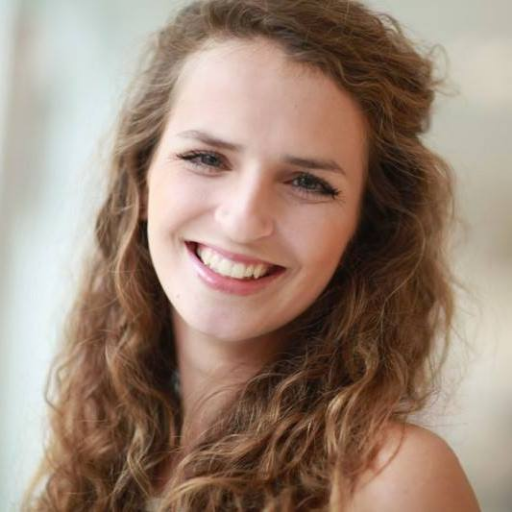 Eva Coopmans Profile