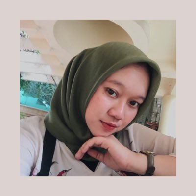sariiisari's profile picture. 