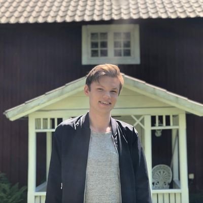 Mackans98's profile picture. 