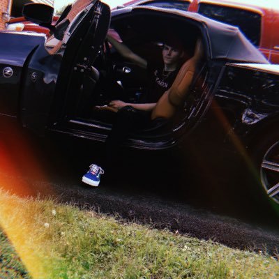 josephjanes9's profile picture. a delusional reds fan in his natural habitat