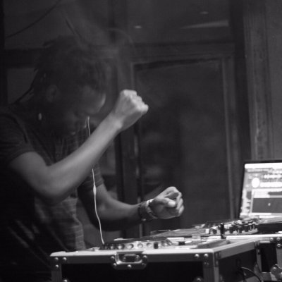 MrVOBBY's profile picture. |🇺🇬 |🇰🇪
▪Music lover | Turntablist 
▪AudioVisual Engr | Events
▪Parties' Heart-Beat 
■Club|Radio&TV Dj
▌│█║│█║▌
CEO
@TuwashowMedia|