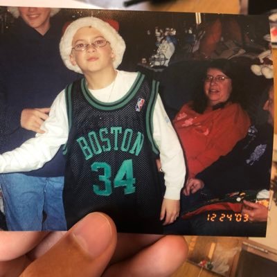 Fan since ‘03 All I want to do is be a part of weird Celtics Twitter.