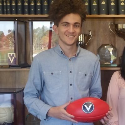 danielje99's profile picture. @HgSportsDegrees Sports Media Graduate | NMFC, EFC | AFL SuperCoach Nuff (1,776 ‘20)