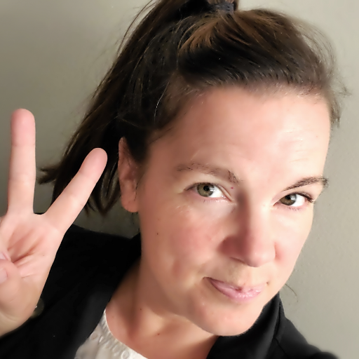 jillreed_'s profile picture. Filmmaker, nurse, photographer, occasional house renovator (too bad it’s mine!), #ModerateHashtagUser, reluctant runner, professional lover of food and travel.