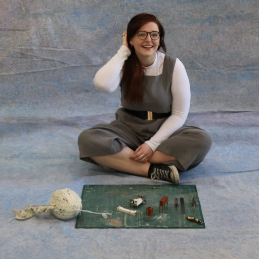 Set & costume designer & Linbury Prize 2019 finalist @octagontheatre - Graduated from @RWCMD with a BA Hons in Design for Performance, @ALRAdrama SMTT Alumna.