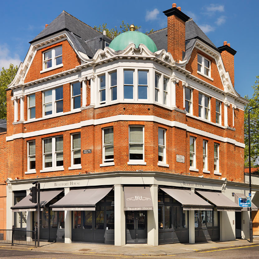 Stylish brasserie, cocktail bar, event venue & members club on the fashionable Kings Road, London. Preserve of the rich & famous, from royalty to rock stars.