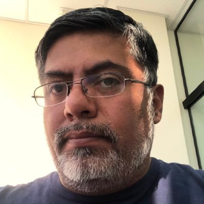 qennix's profile picture. Tech-Addict, Product Manager, Lazy Developer, Entrepreneur and Choir conductor.