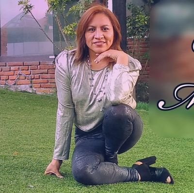 Que bello es estar enamorada y ser doblemente correspondida.