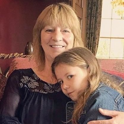 Mummy to 4 BIG kids and Nana to 6 gorgeous Grandchildren. dog mum to 3 https://t.co/bhVZDCkoMu them all...Oh and Blue October!! It's wot I'm all about!