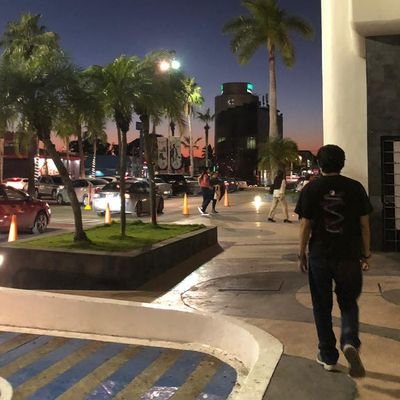 jggrc's profile picture. IE, Linuxero, Paranoico, Mal programador. Victorinox fan. GearSlut...