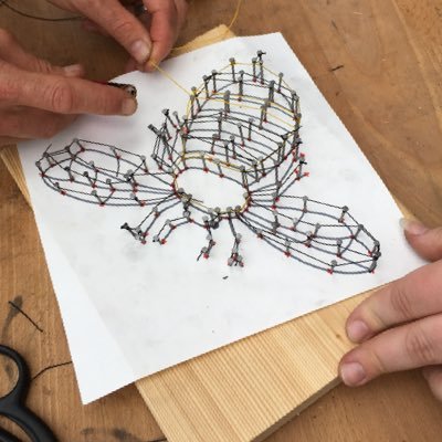 art4beesos's profile picture. Ein #art4peace-Skulptur-Projekt "Wildbienen-ein friedliches Miteinander" Nistplätze für Wildbienen und ein Ort der Zweisamkeit für Menschen