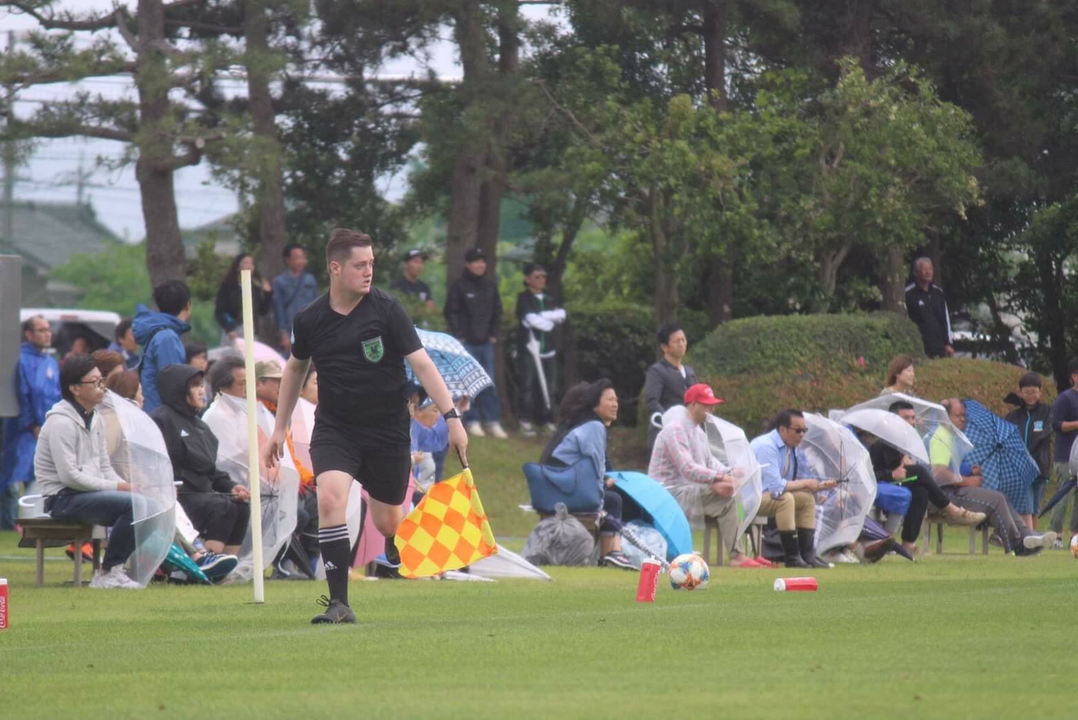 28歳のオーストラリア人です。現在日本でサッカーの審判とコーチ見習いです。28 YO. Australia. Currently as a Professional referee and coach in Japan. 

Head Researcher for @FootballManager リサーチャー