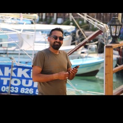 mhrlolo33's profile picture. 