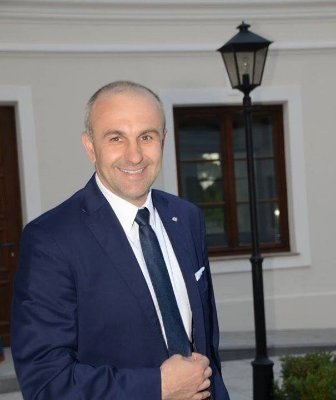 Malcolm76726536's profile picture. I'm into Gold mining and selling business and we sell it in affordable price. we also delivers it to our customers.