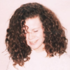Lover of true friends, poetry, box sets, gardening, ancient civilizations, swimming to get high, afternoon tea and random acts of kindness. Spurs fan.